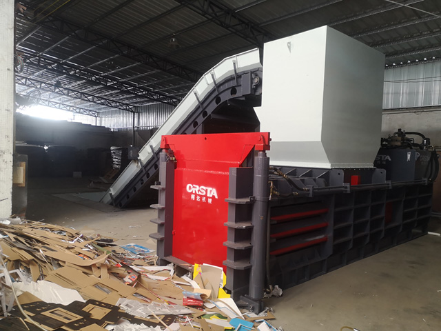 Semi-automatic waste baler