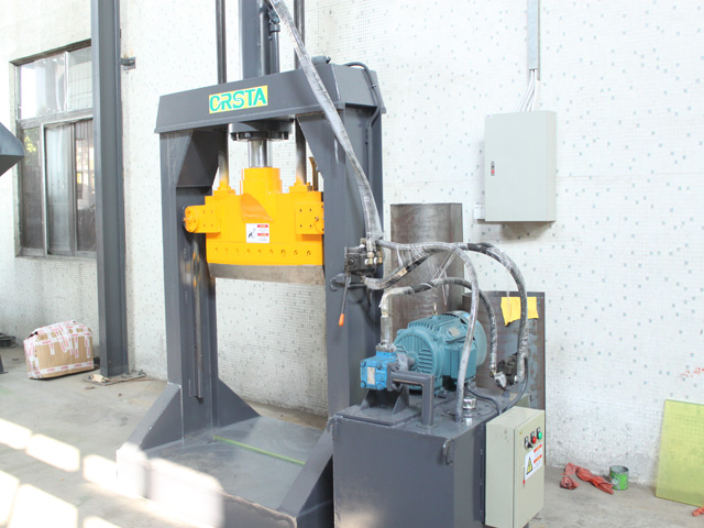 Hydraulic cutting machine equipment